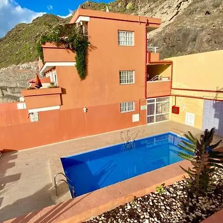 Apartment Penthouse Los Gigantes Puerto de Santiago (Tenerife)