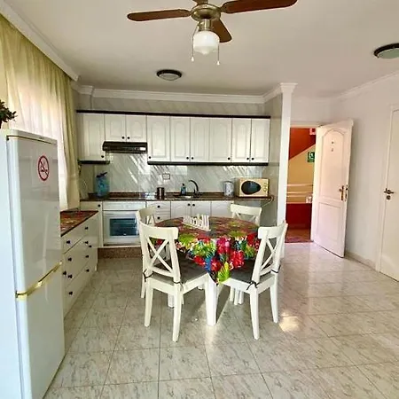 Penthouse Los Gigantes Apartment *